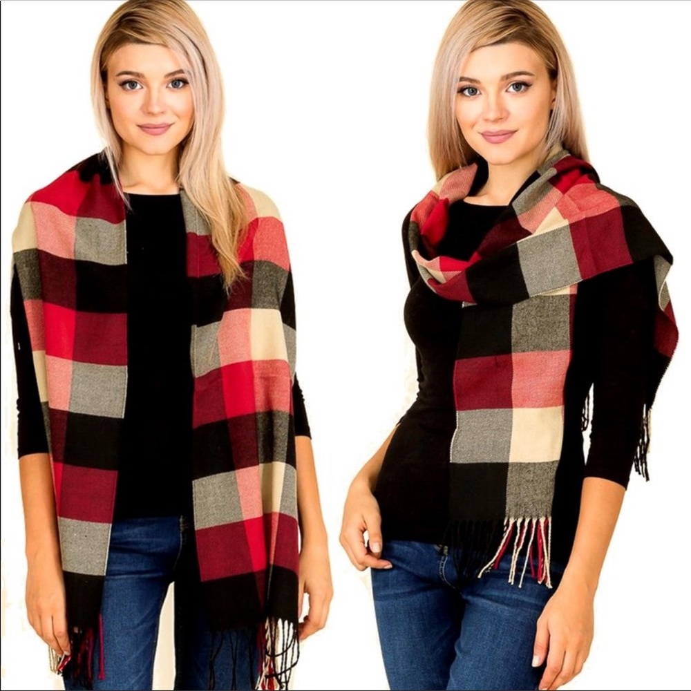 Plaid Print Oblong Tassel Scarf - Picture 2 of 3